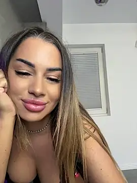 KirstieVegas