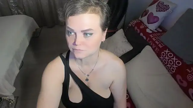 MildMature webcam