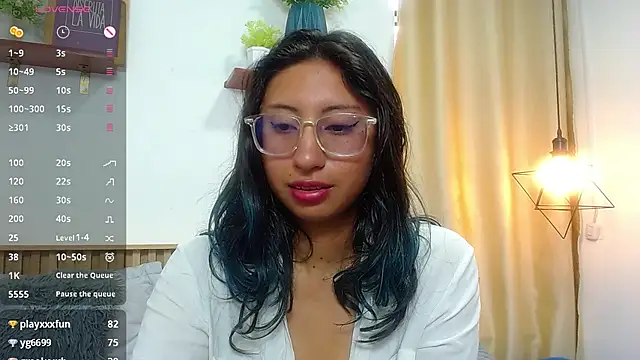 Violet_2003 webcam
