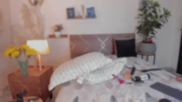 YariRose webcam