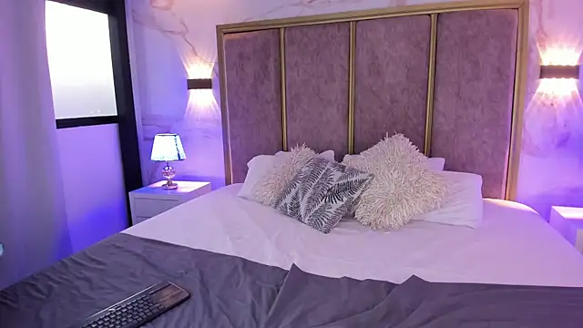 LolaGray__ webcam