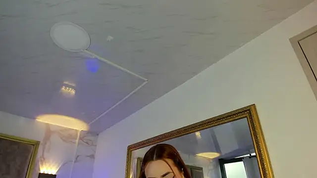 LolaGray__ webcam
