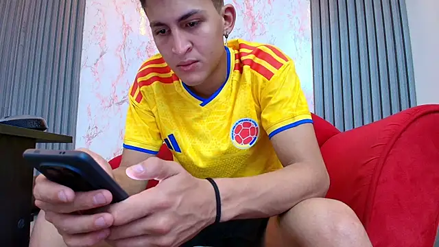 axel_romanov - Axel_Romanov's free webcam - UK Sex Cams