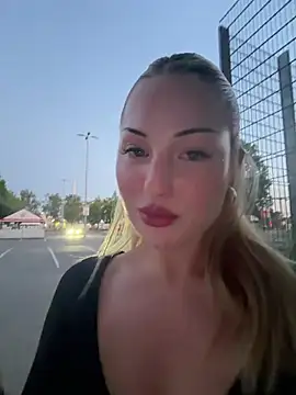shymasha - Shymasha's free webcam - UK Sex Cams