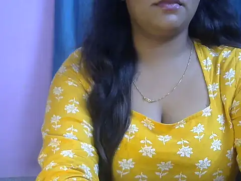 QUEEN-OF-QUEEN webcam