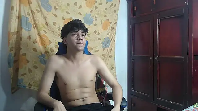 alice_julls webcam