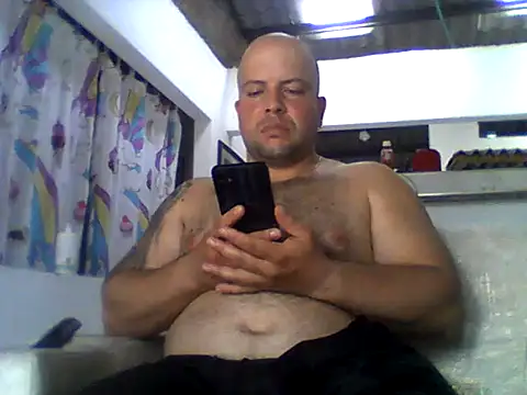 saitamahero1990 live cam on StripChat