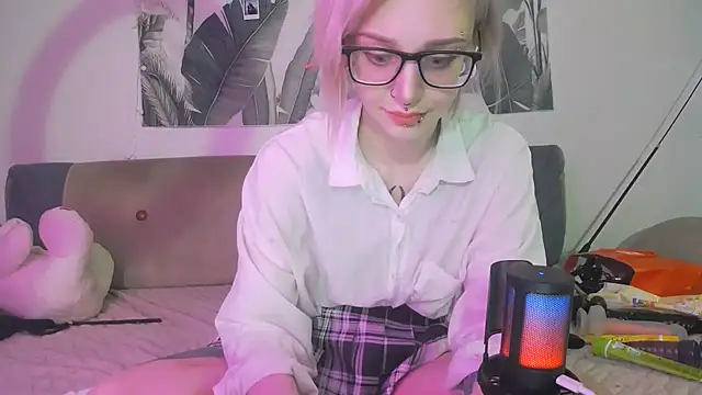 FreyaKatty webcam