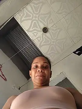 AstridMonroee webcam