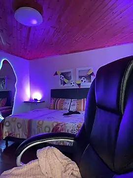 Isabella18_pink live cam on StripChat