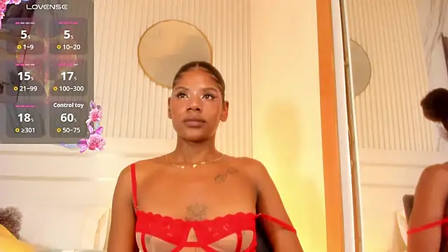 Afro_Luna webcam