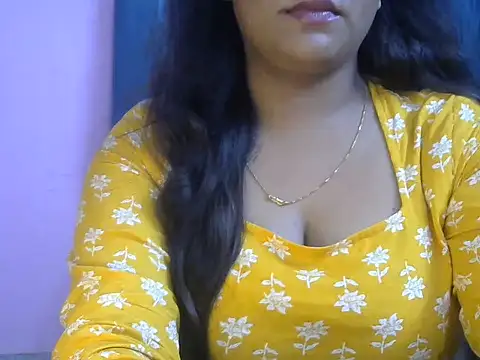 QUEEN-OF-QUEEN webcam