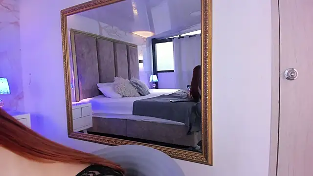 LolaGray__ webcam