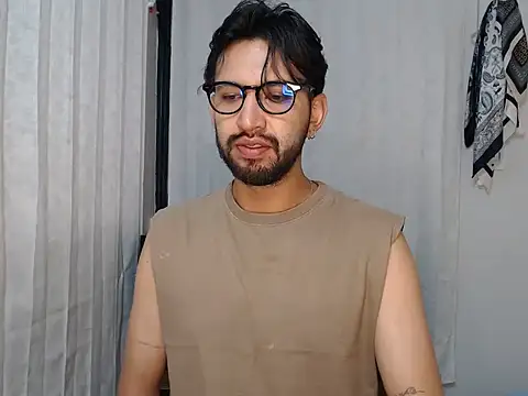 thomass1018 webcam