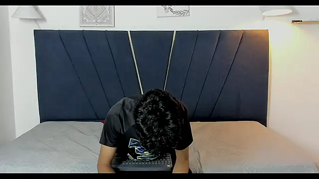 jacob_cum23 Live Web Cam Show