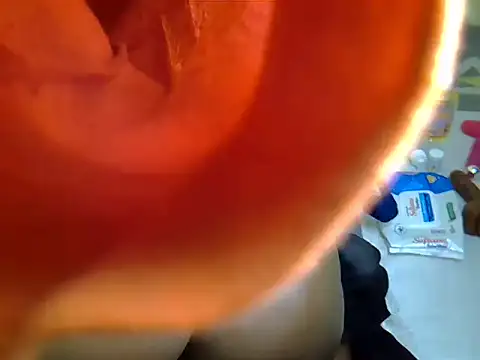 Pearl_petite webcam