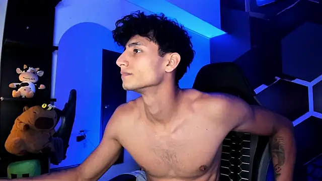 MaxiimoRomano_ Live Web Cam Show