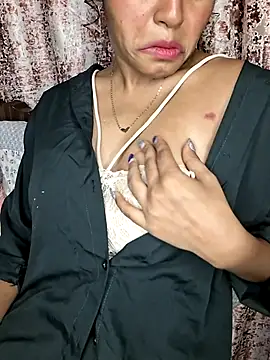 Akni_ live cam on StripChat