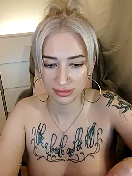 Gina-Lumara webcam