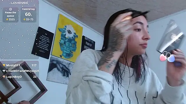 ZoeBakers_ webcam