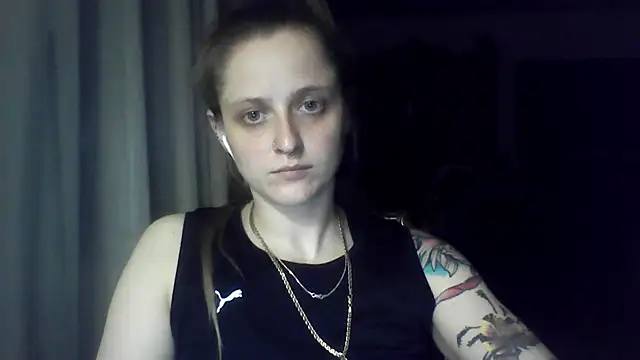 LeaWetGirl webcam