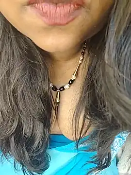 Curvy_Pooja webcam