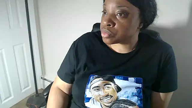 Sexymona1218 webcam
