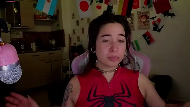 Celeste_Bauman webcam