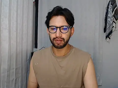 thomass1018 webcam