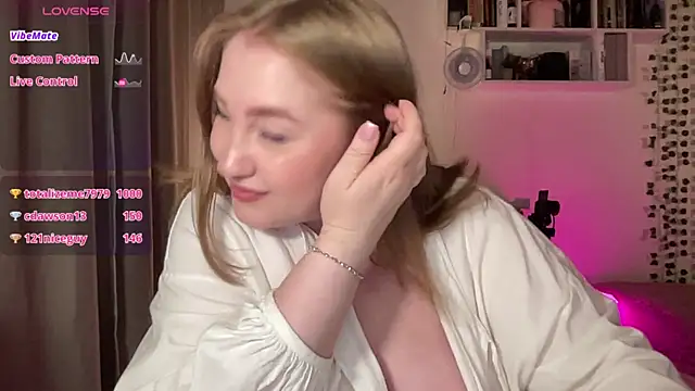 ollydoll92 webcam