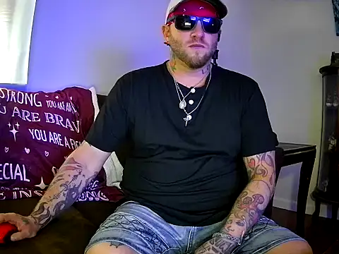 Livingpuddle live cam on StripChat