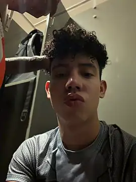 yoursexyjose webcam