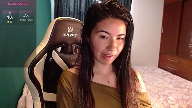alice_middlee webcam