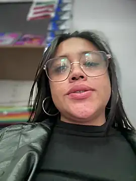 Mia_Risky-1 webcam