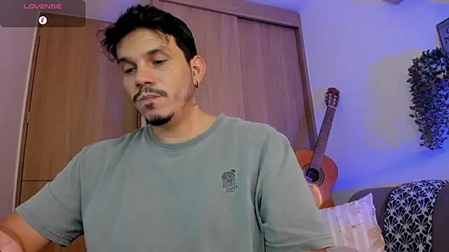 alejandro_stark webcam
