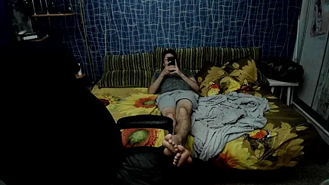 CuteBoy228 webcam