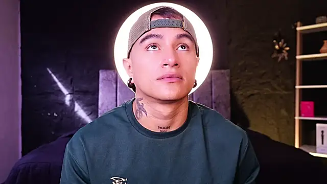 LiamDeep webcam