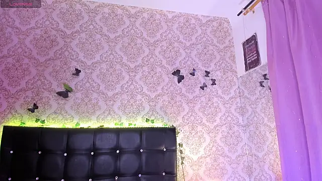 Luna_Swift webcam