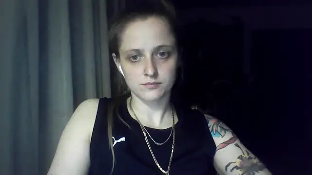 LeaWetGirl webcam