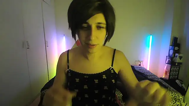 HoneyValentine live sex cam