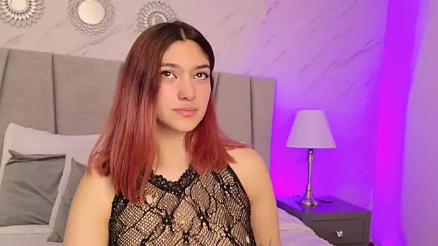 Victoria_Beaumont webcam