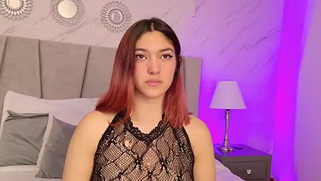 Victoria_Beaumont webcam