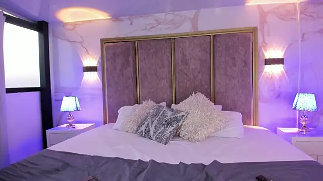 LolaGray__ webcam
