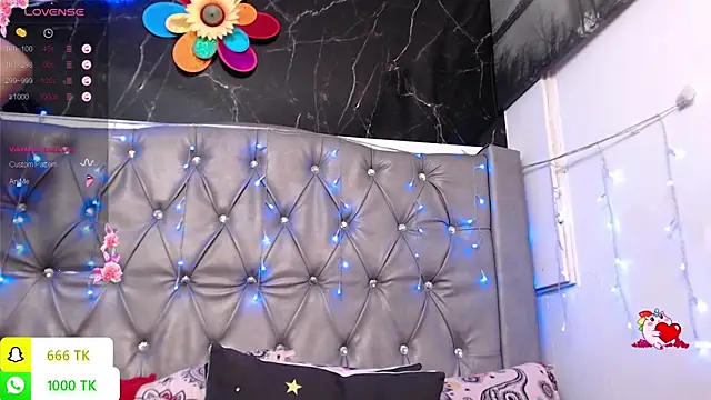 LAILAGUMMY webcam