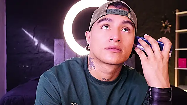 LiamDeep webcam