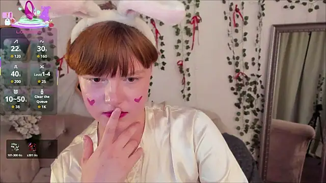 DreamyLuna webcam