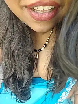 Curvy_Pooja webcam