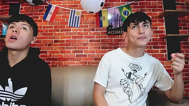 Hoot_boyss_ webcam