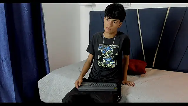 jacob_cum23 Live Web Cam Show
