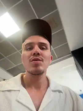 adam-rivera webcam